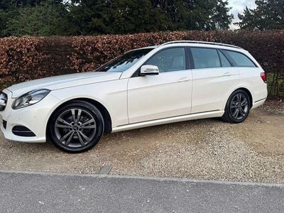 Used Mercedes E220 SE 2013 White Estate