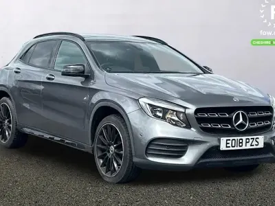 Usado Mercedes GLA200 Active 136 HP (100 kW) 2018 Cinzento SUV