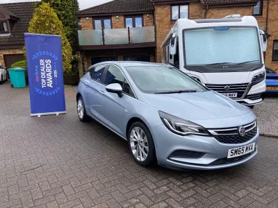 Used Vauxhall Astra 125 HP (91 kW) 2015 Silver Hatchback