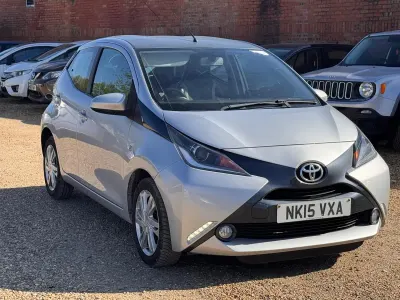 Used Toyota Aygo x-press 69 HP (50 kW) 2015 Silver Hatchback