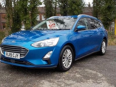 Used Ford Focus Titanium 120 HP (88 kW) 2019 Blue Estate