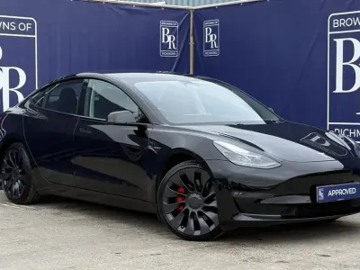 Używany Tesla Model 3 Performance 11 kW (15 KM) 2023 Sedan/Limuzyna