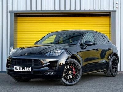Used 2018 Porsche Macan SUV | £34,995 (Fair price)