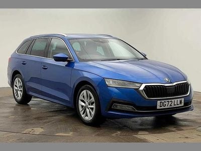 Race blue metallic Used 2022 Skoda Octavia SE L Estate | £18,795 (Fair price)