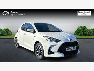 Used Toyota Yaris Hybrid Design 116 HP (85 kW) 2020 White Hatchback