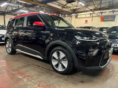 Black Used 2022 Kia Soul SUV | £11,000 (Fair price)