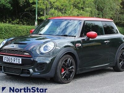 Used Mini John Cooper Works Hatch 231 HP (169 kW) 2020 Green Hatchback