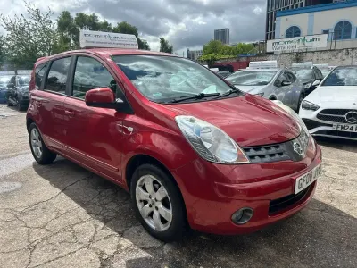 Używany Nissan Note Acenta 110 KM (80 kW) 2008 Czerwony Hatchback
