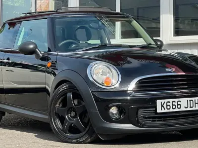 Used Mini ONE Hatch 98 HP (72 kW) 2010 Black Hatchback
