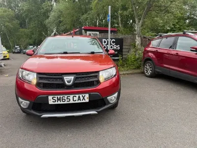 Used Dacia Sandero Ambiance 90 HP (66 kW) 2015 Red Hatchback