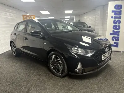 Used Hyundai i20 SE 100 HP (73 kW) 2023 Black Hatchback