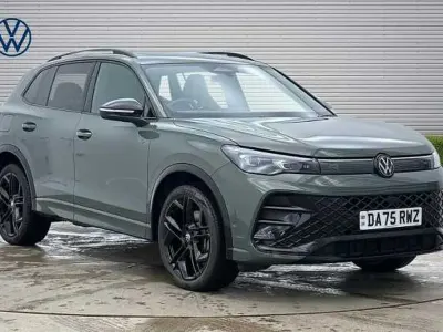 Używany VW Tiguan 150 KM (110 kW) 2025 Czarny SUV