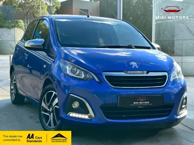 Used Peugeot 108 Collection 72 HP (52 kW) 2019 Blue Hatchback