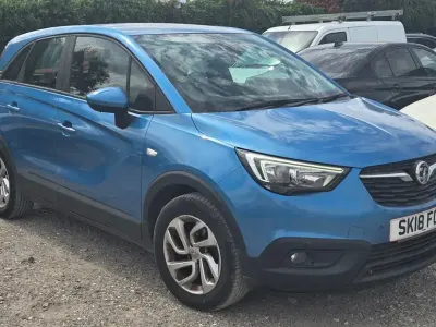 Used Vauxhall Crossland X 81 HP (59 kW) 2018 Blue SUV