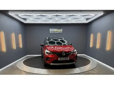 Used Renault Captur Version S 140 HP (102 kW) 2021 Red SUV