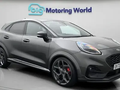 Usado Ford Puma ST 170 HP (125 kW) 2023 Cinzento SUV