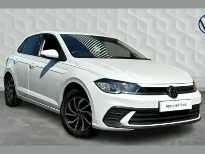 Used VW Polo Life 95 HP (69 kW) 2024 White Hatchback