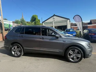 Used VW Tiguan Allspace SEL 200 HP (147 kW) 2021 Grey SUV
