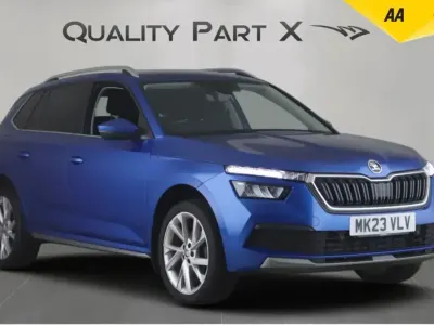 Begagnad Skoda Kamiq SE L Executive 115 HK (84 kW) 2023 Blå SUV