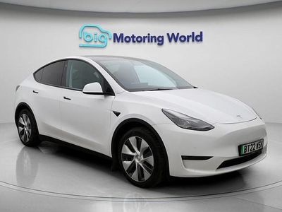 White Used 2022 Tesla Model Y Long Range AWD SUV | £22,500 (Fair price)