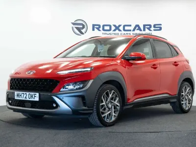 Używany Hyundai Kona Premium 141 KM (103 kW) 2023 Czerwony SUV