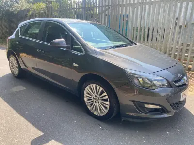 Used Vauxhall Astra Excite 2014 Grey Hatchback