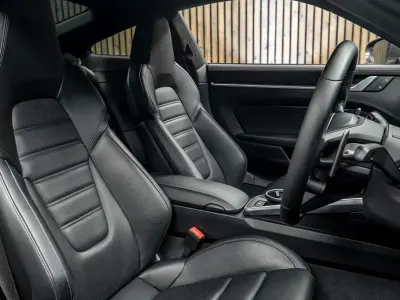 Usado Porsche 911 Turbo S 650 HP (478 kW) 2021 Cinzento Coupé