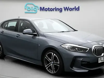 Używany BMW 118 M Sport 136 KM (100 kW) 2023 Szary Hatchback