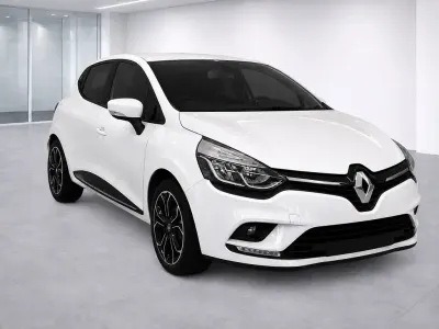 Used Renault Clio Iconic 110 HP (80 kW) 2019 White Hatchback