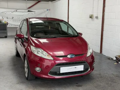 Used Ford Fiesta Titanium 94 HP (69 kW) 2009 Red Hatchback