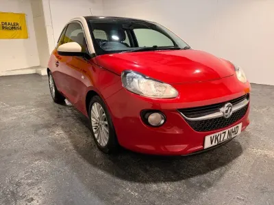 Begagnad Vauxhall Adam Glam 100 HK (73 kW) 2017 Röd Halvkombi