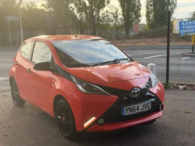 Used Toyota Aygo X-cite 68 HP (50 kW) 2014 Orange Hatchback