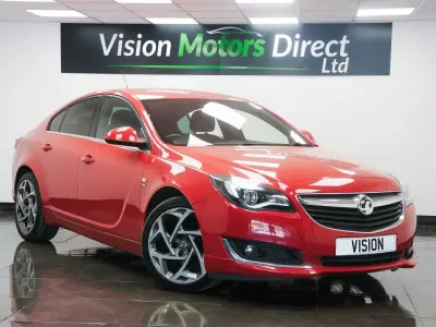 Used Vauxhall Insignia SRi 136 HP (100 kW) 2016 Red Hatchback