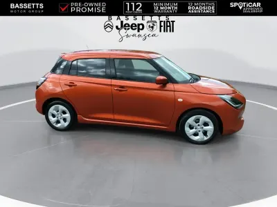 Używany Suzuki Swift 82 KM (60 kW) 2024 Pomarańczowy Hatchback