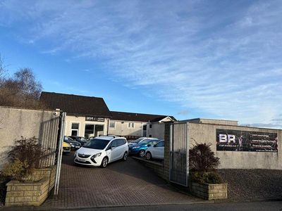 Used Vauxhall Zafira Tourer SRi 170 HP (125 kW) 2015 White MPV