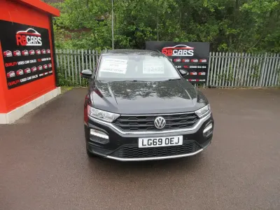 Used VW T-Roc SE 115 HP (84 kW) 2019 Black SUV