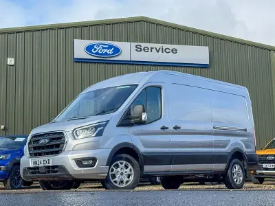 Usado Ford Transit Limited 170 CV (125 kW) 2023 Plateado Van