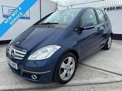 Used Mercedes A160 Avantgarde 82 HP (60 kW) 2012 Blue Hatchback