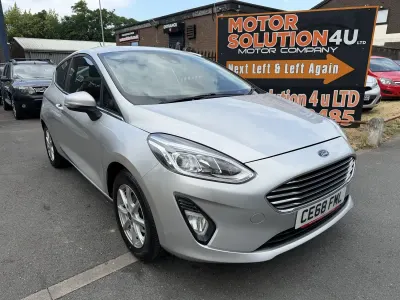 Used Ford Fiesta Zetec 100 HP (73 kW) 2018 Green Hatchback