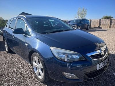 Second-hand Vauxhall Astra SRi 2011 Albastru Break