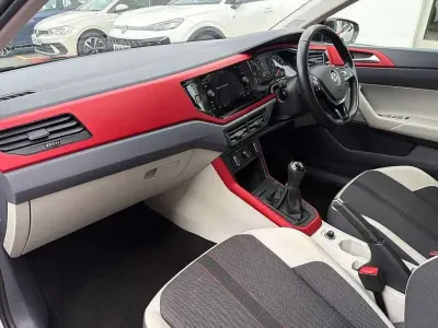 Used VW Polo Beats 95 HP (69 kW) 2019 Silver Hatchback