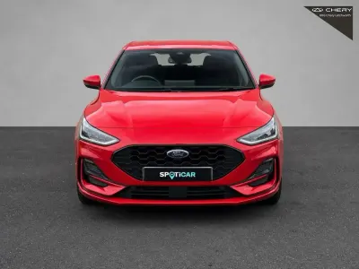 Used Ford Focus ST-Line 123 HP (90 kW) 2023 Red Hatchback