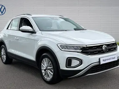 Used VW T-Roc Life 110 HP (80 kW) 2023 White SUV