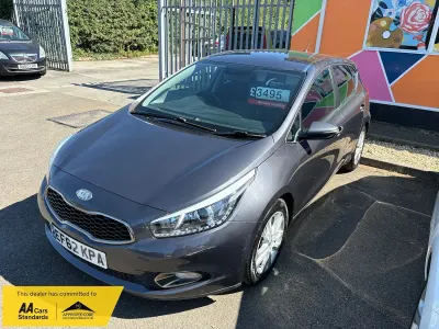 Used Kia Ceed 126 HP (92 kW) 2012 Silver Hatchback