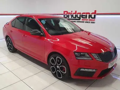Used Skoda Octavia vRS 245 HP (180 kW) 2019 Red Hatchback