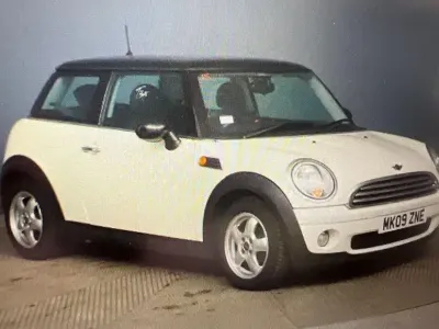 Used Mini Cooper Hatch 2009 White Hatchback