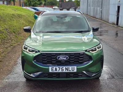 Used Ford Kuga ST-Line X 183 HP (134 kW) 2025 Green SUV