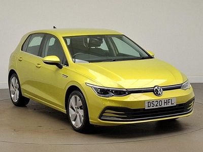 Second-hand VW Golf VII Style 150 CP (110 kW) 2020 Galben Hatchback