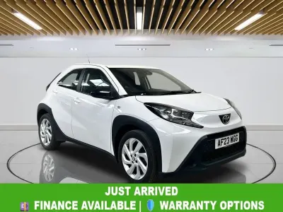Begagnad Toyota Aygo X PURE 72 HK (52 kW) 2023 Vit SUV
