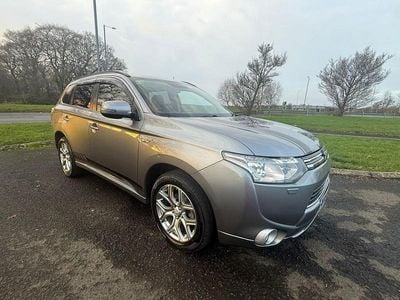 Grey Used 2015 Mitsubishi Outlander P-HEV Estate | £5,700 (Fair price)